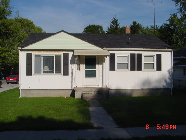 1126 Searles Rd.
